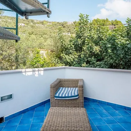 Bay With Jacuzzi Rooftop Nerano