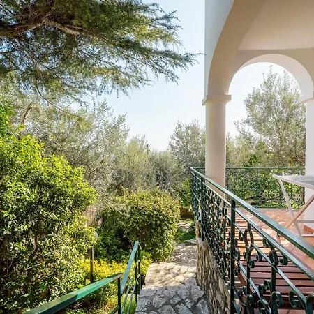 Villa Bay With Jacuzzi Rooftop