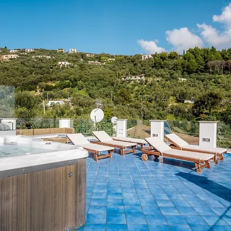 Bay With Jacuzzi Rooftop Villa Nerano