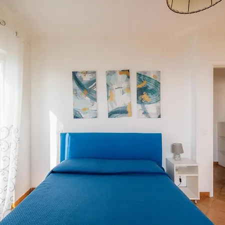 Bay With Jacuzzi Rooftop Nerano